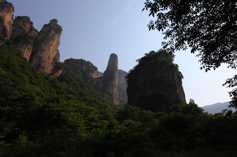 关山胜景