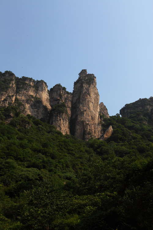 关山胜景