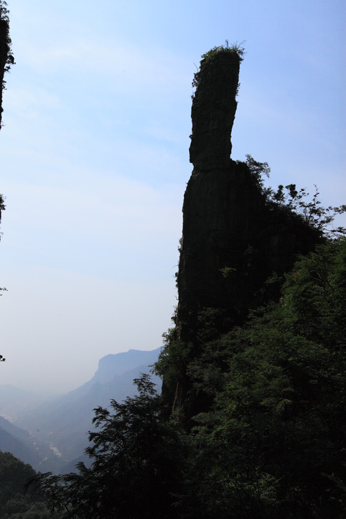 关山胜景