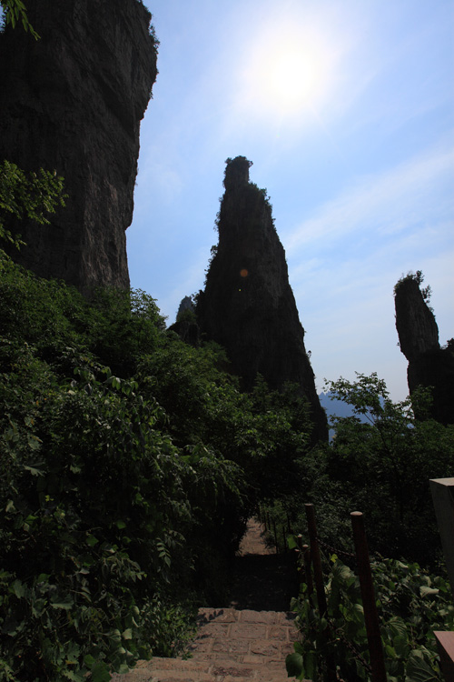 关山胜景