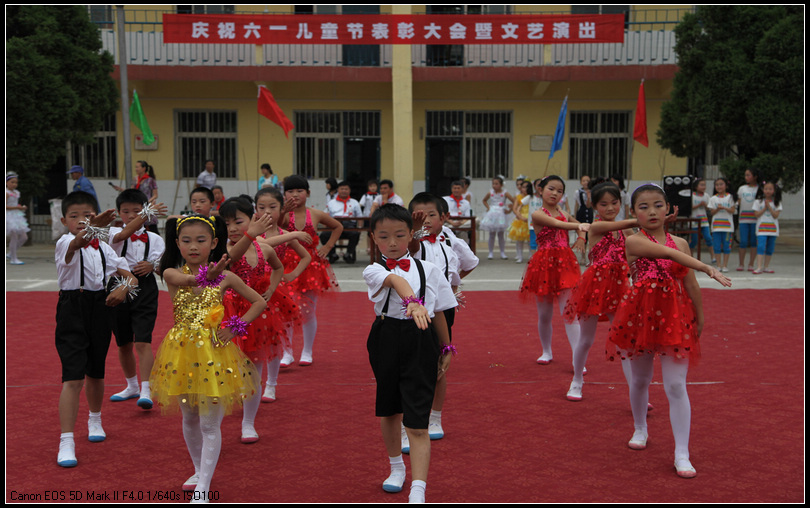 庆祝六一演出