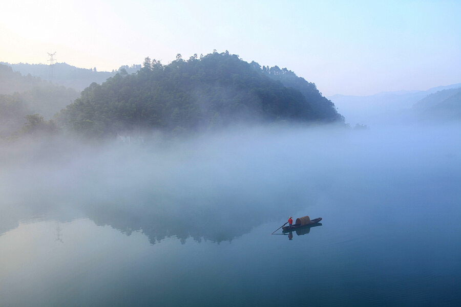 雾漫小东江