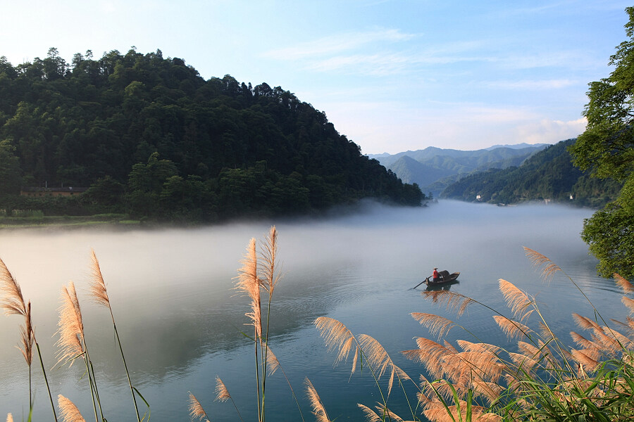 雾漫小东江