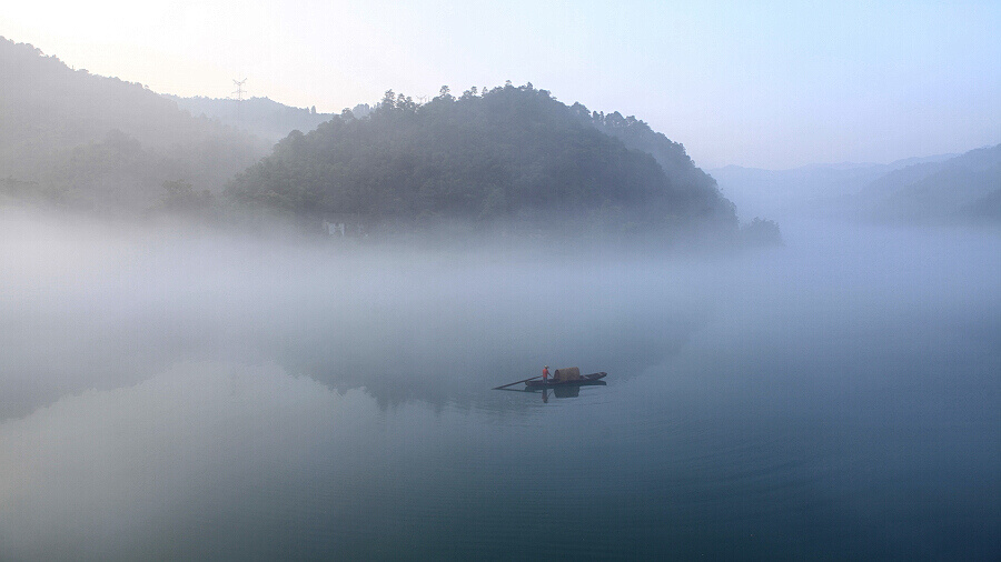 雾锁小东江