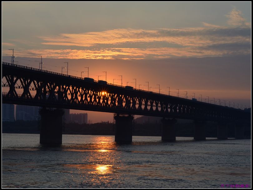 夕照长江第一桥