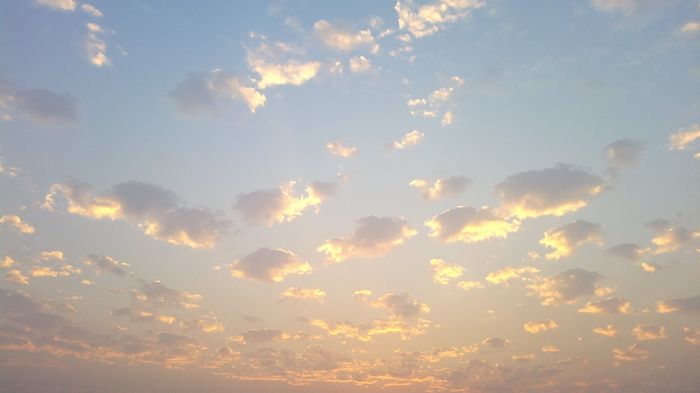 正是彩霞满天时
