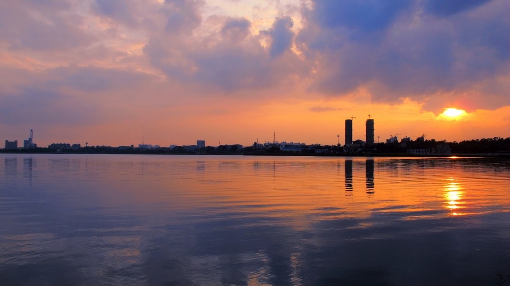 [原创夕阳西下的垂钓人