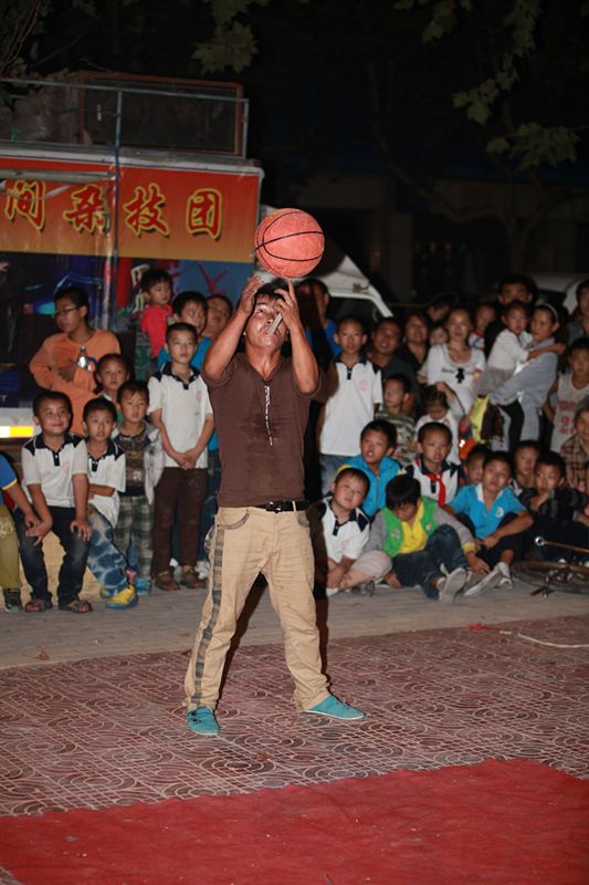 濮阳杂技