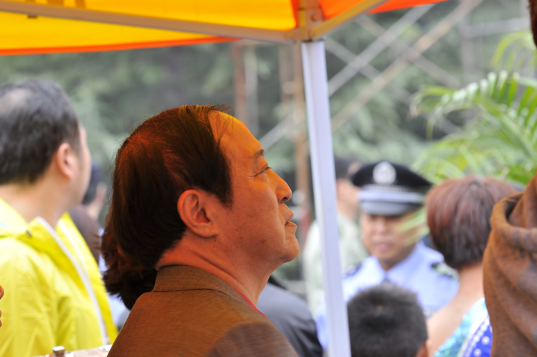 中国文联率团赴革命老区濮阳慰问演出