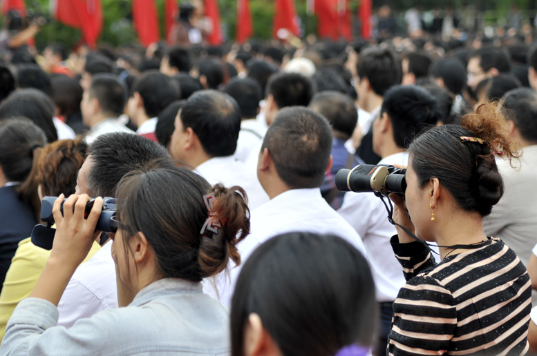 中国文联率团赴革命老区濮阳慰问演出