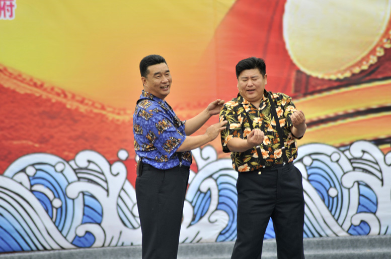 中国文联率团赴革命老区濮阳慰问演出