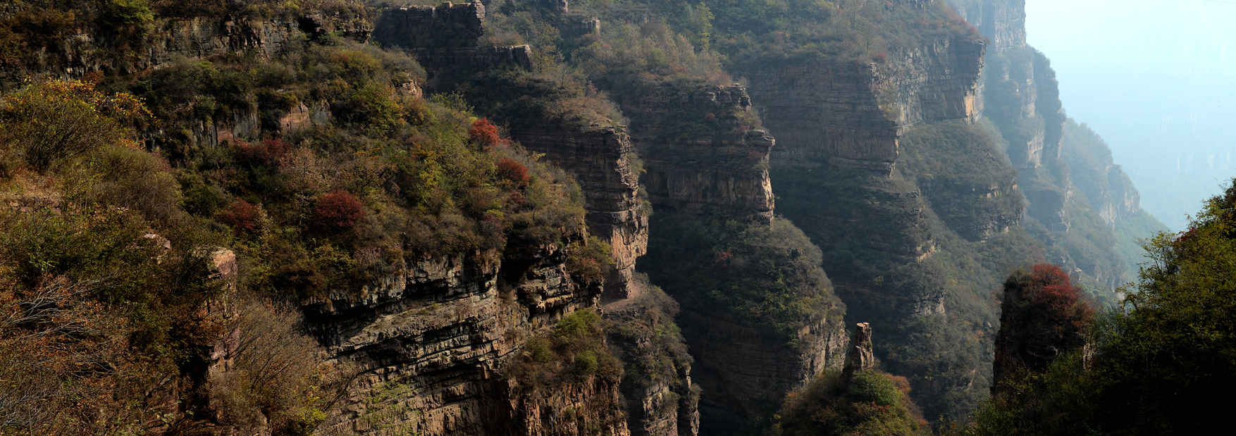 峡谷