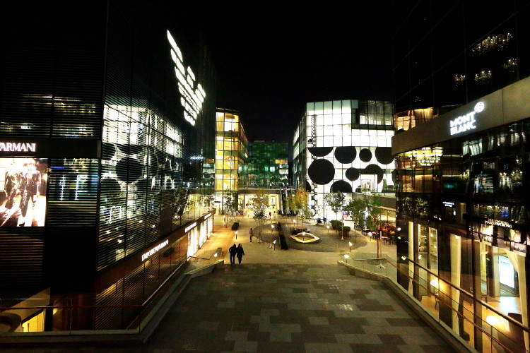 夜游三里屯