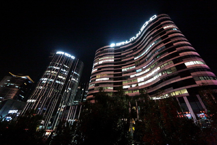 夜游三里屯