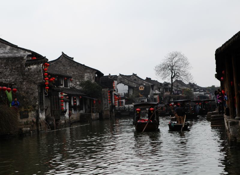 桨声灯影里的江南水乡
