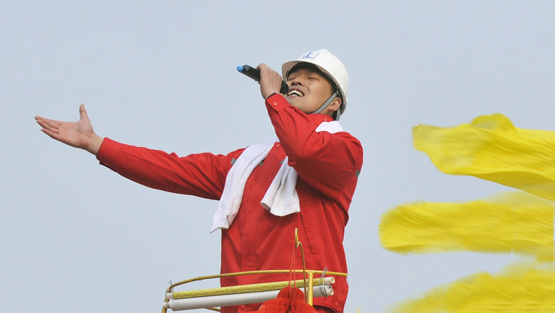 2013年油田社火表演