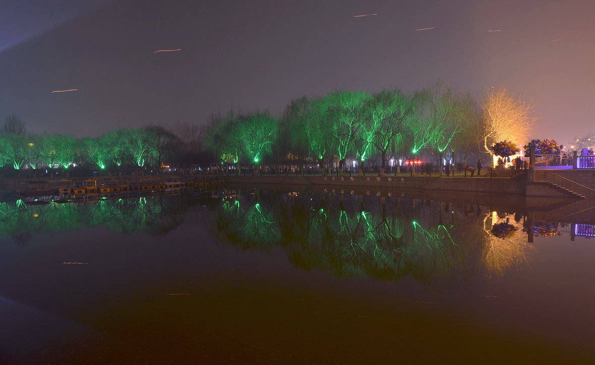 油城春节夜璀璨
