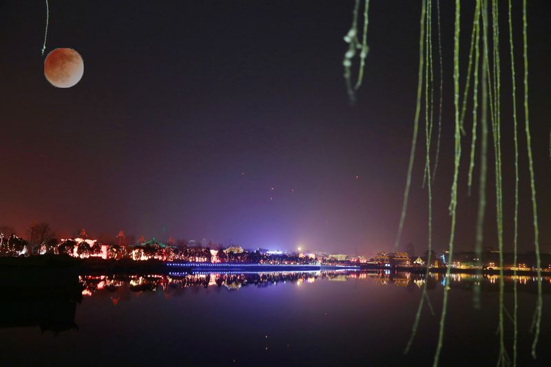 龙亭夜韵