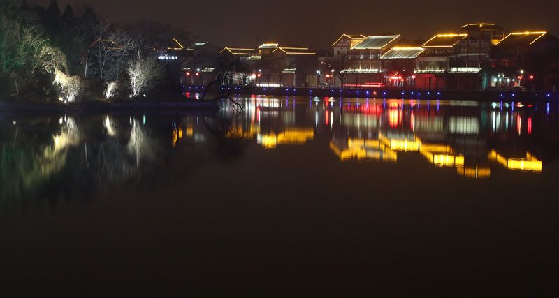 龙亭夜韵