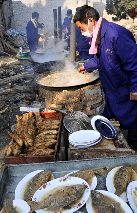 瑕丘古庙会与其大锅饭