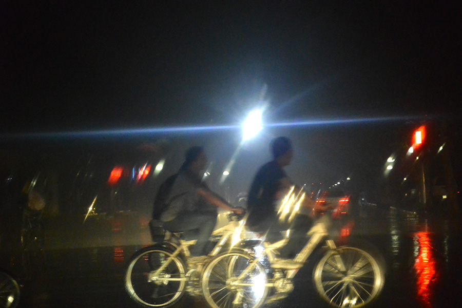 在雨中