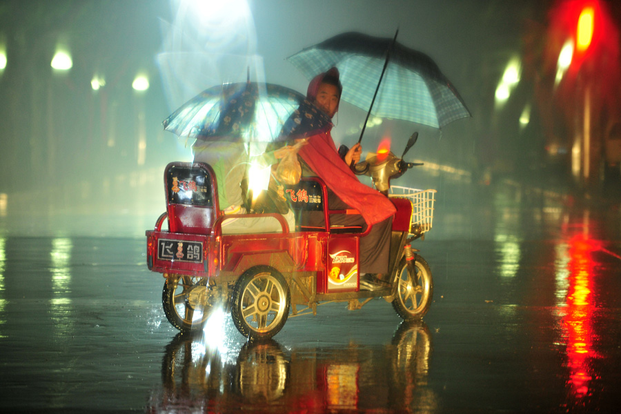 在雨中