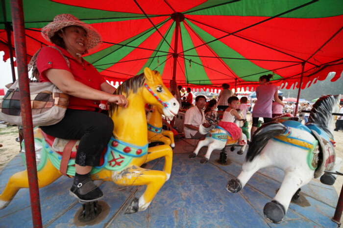 张曹庙会掠影