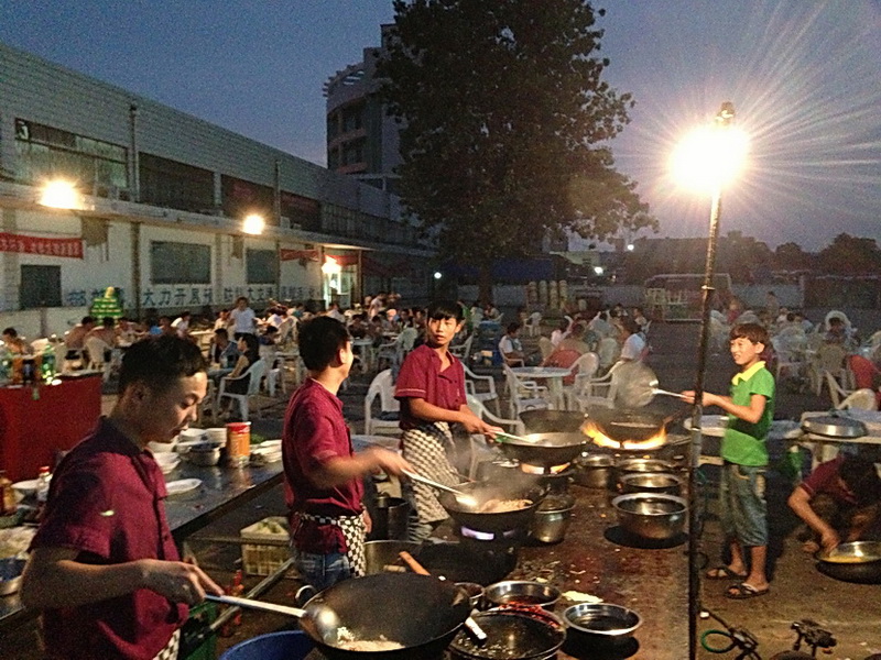 夜骑--濮阳二伟炒馍