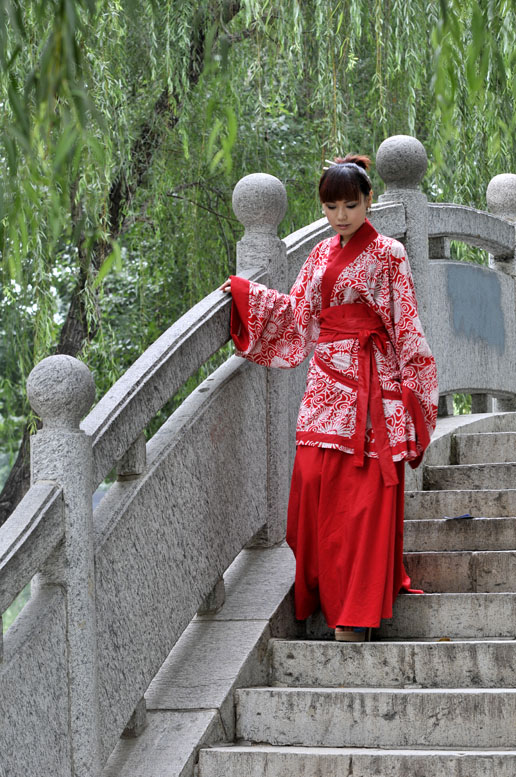 龙都闪现汉服之美