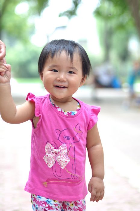 可爱小妞----- 果果