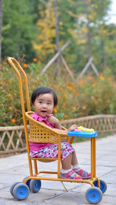 可爱小妞----- 果果