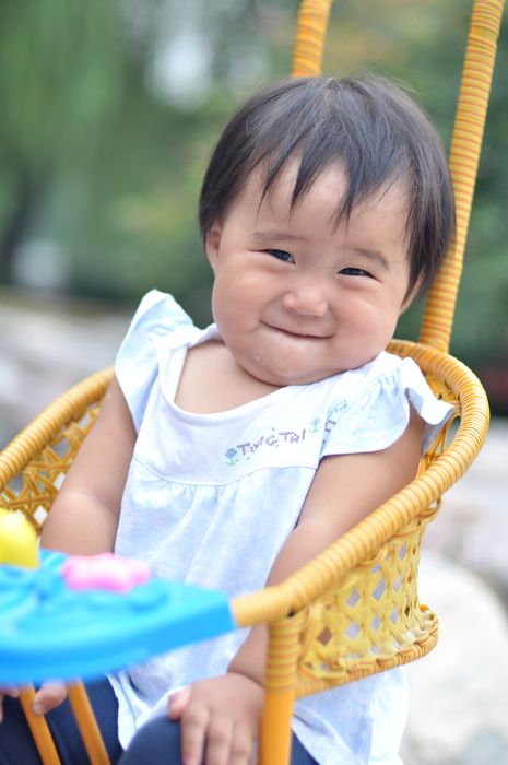 可爱小妞----- 果果