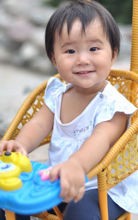 可爱小妞----- 果果