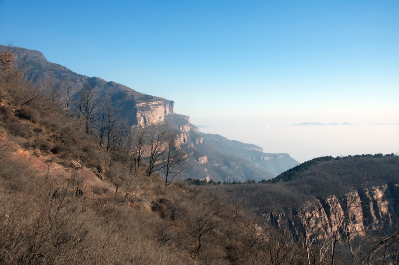 天平山冬日地貌风光