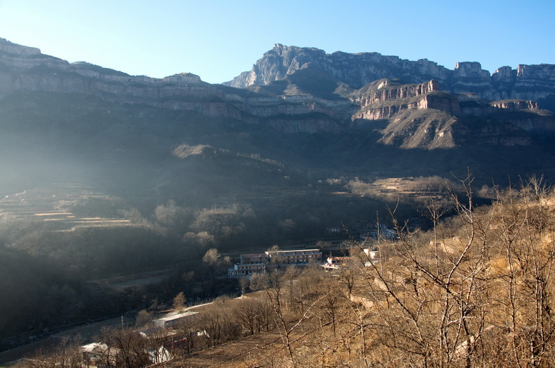 天平山冬日地貌风光