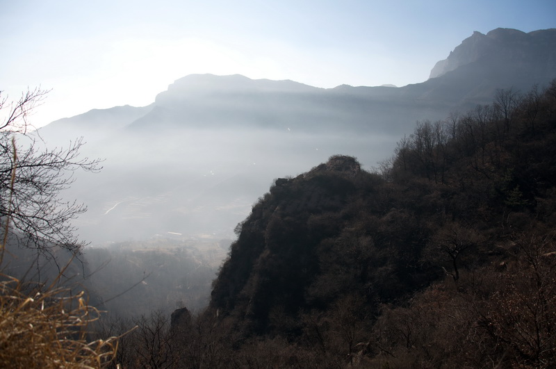 天平山冬日地貌风光