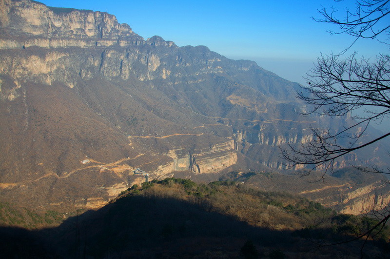 天平山冬日地貌风光