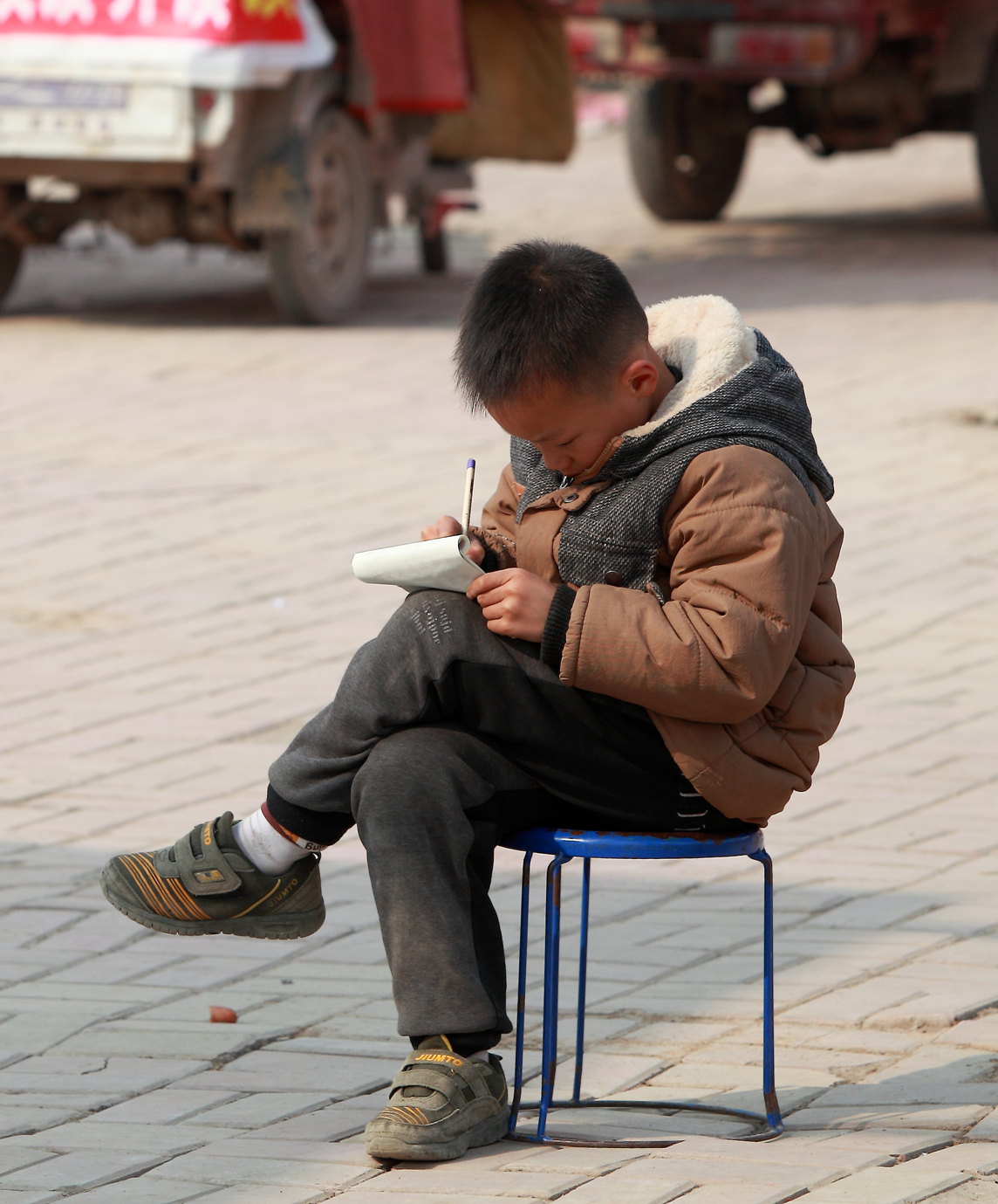 学习中的孩子