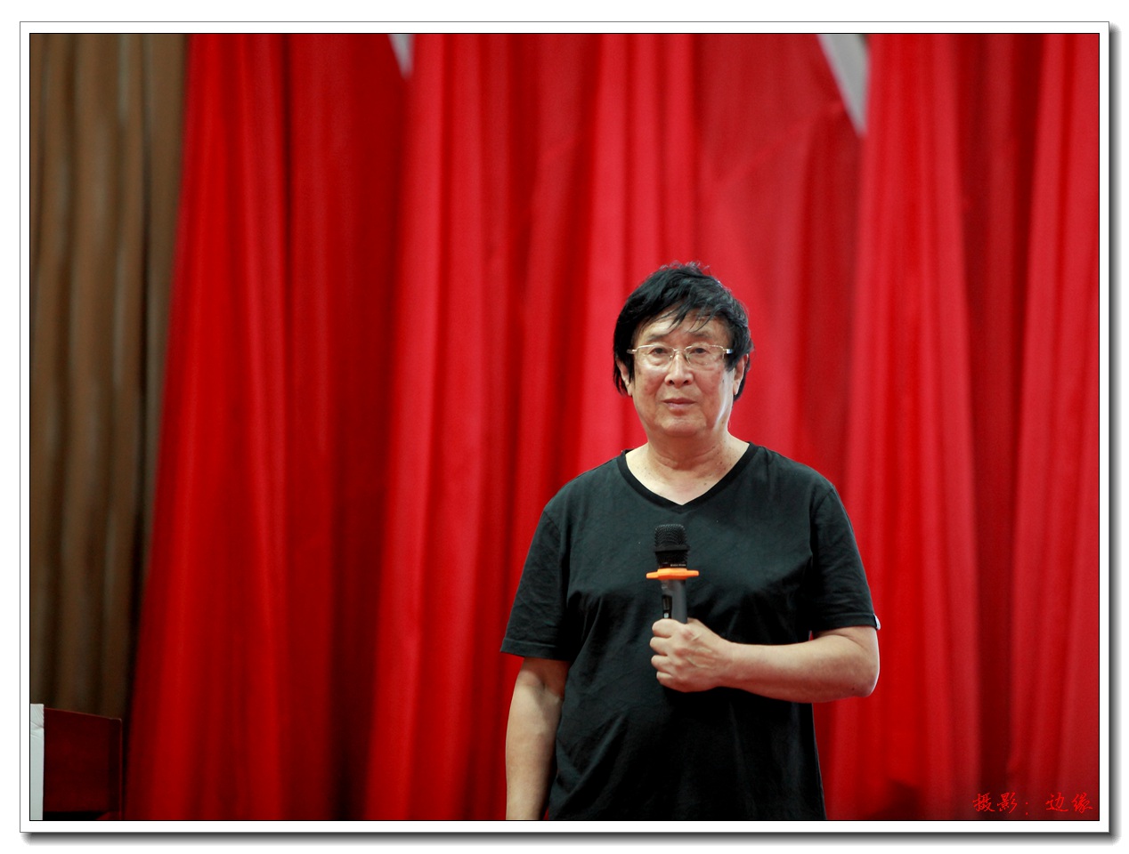 李少白老师谈摄影时的风采