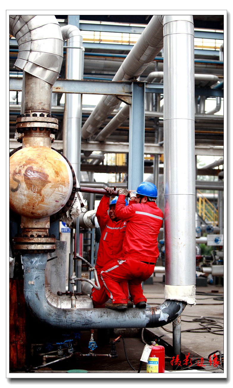 检修中的石化总厂