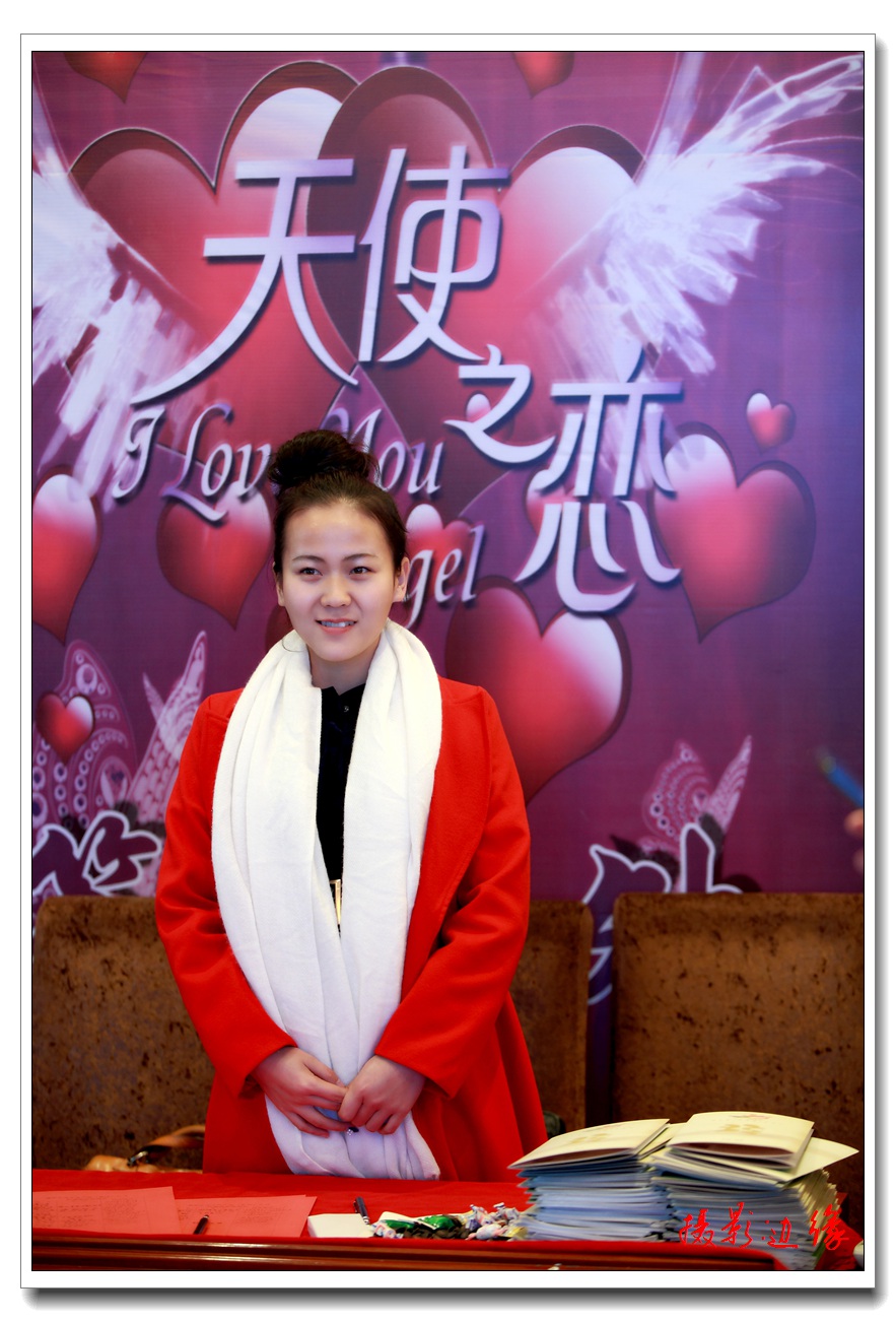 漂亮美女迎新年