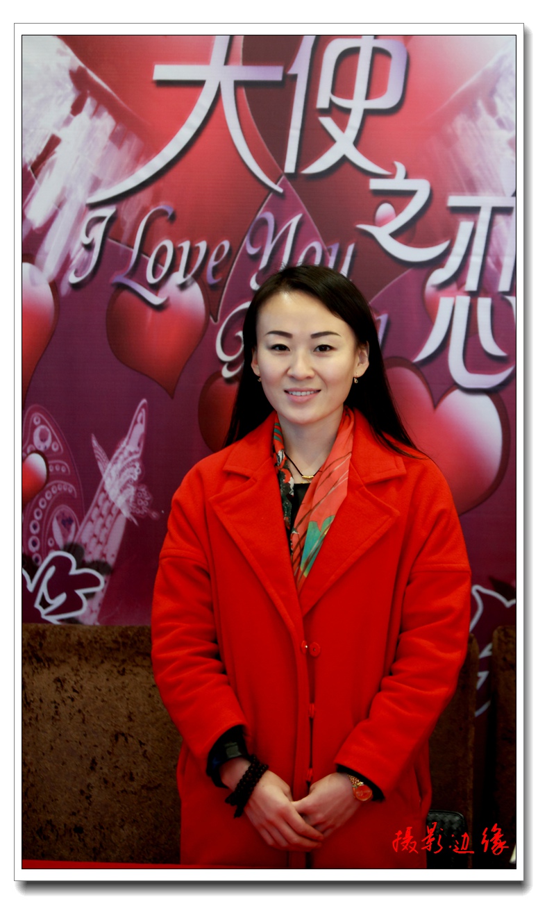 漂亮美女迎新年