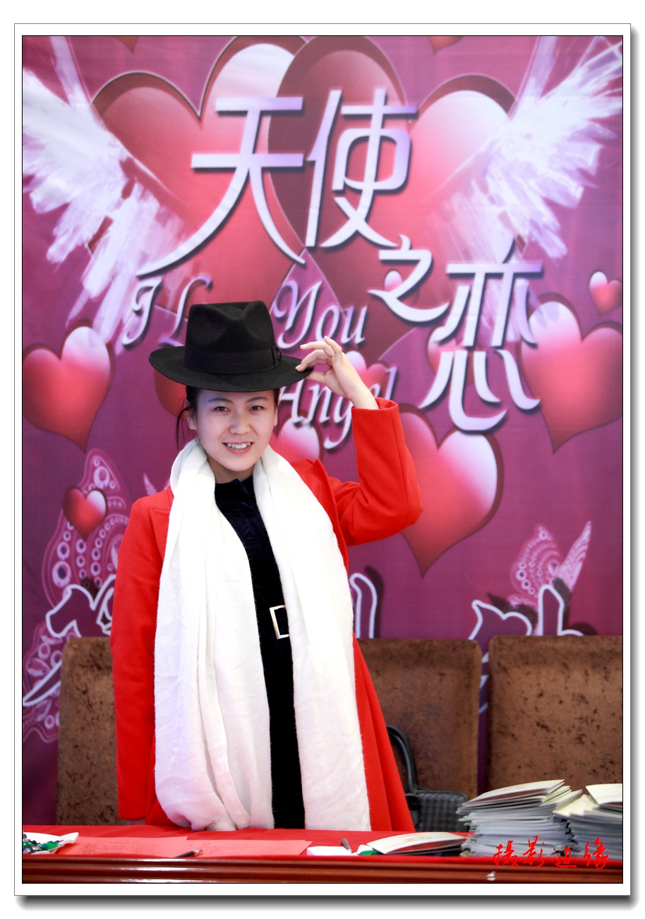 漂亮美女迎新年