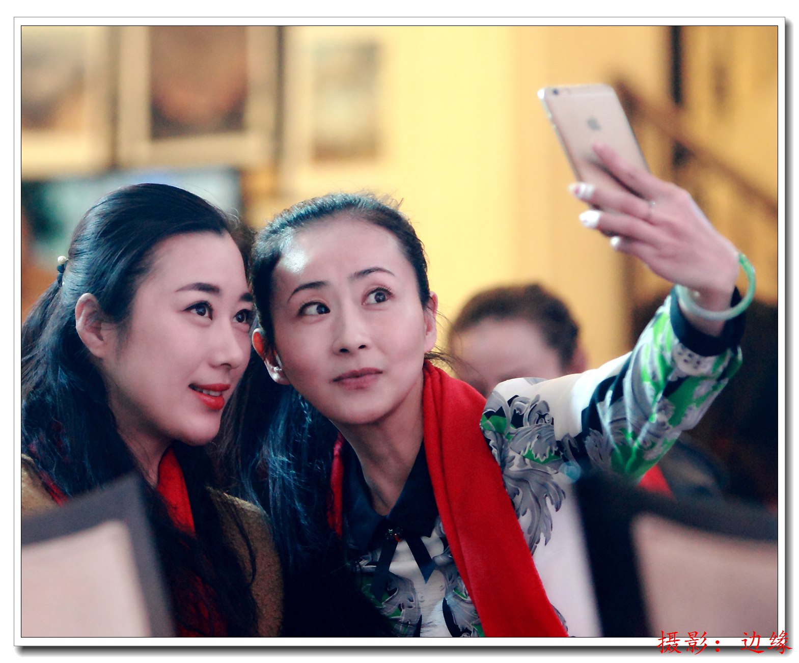 瞧这些姐妹们