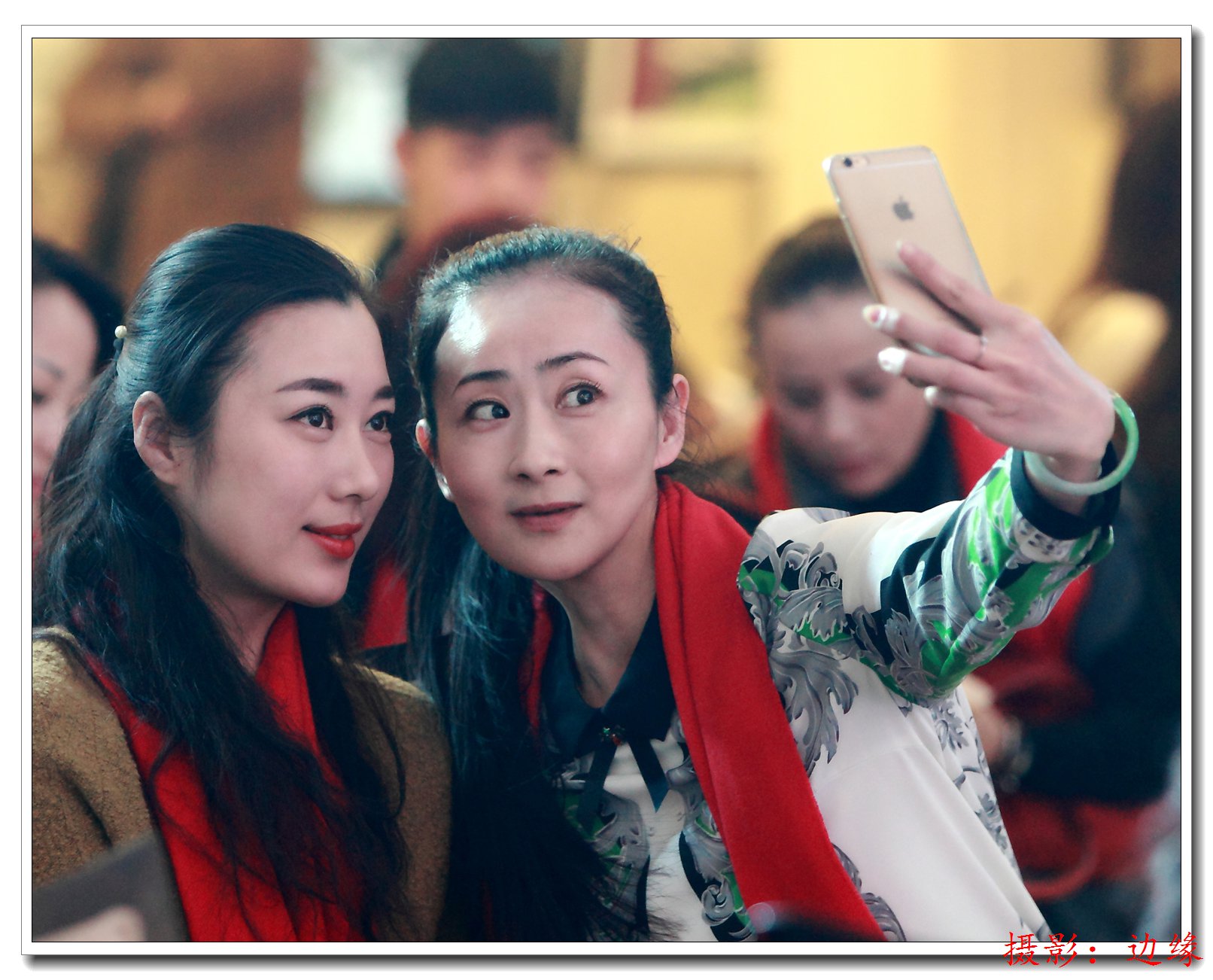瞧这些姐妹们