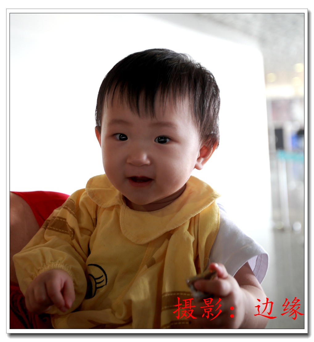漂亮可爱的小宝宝