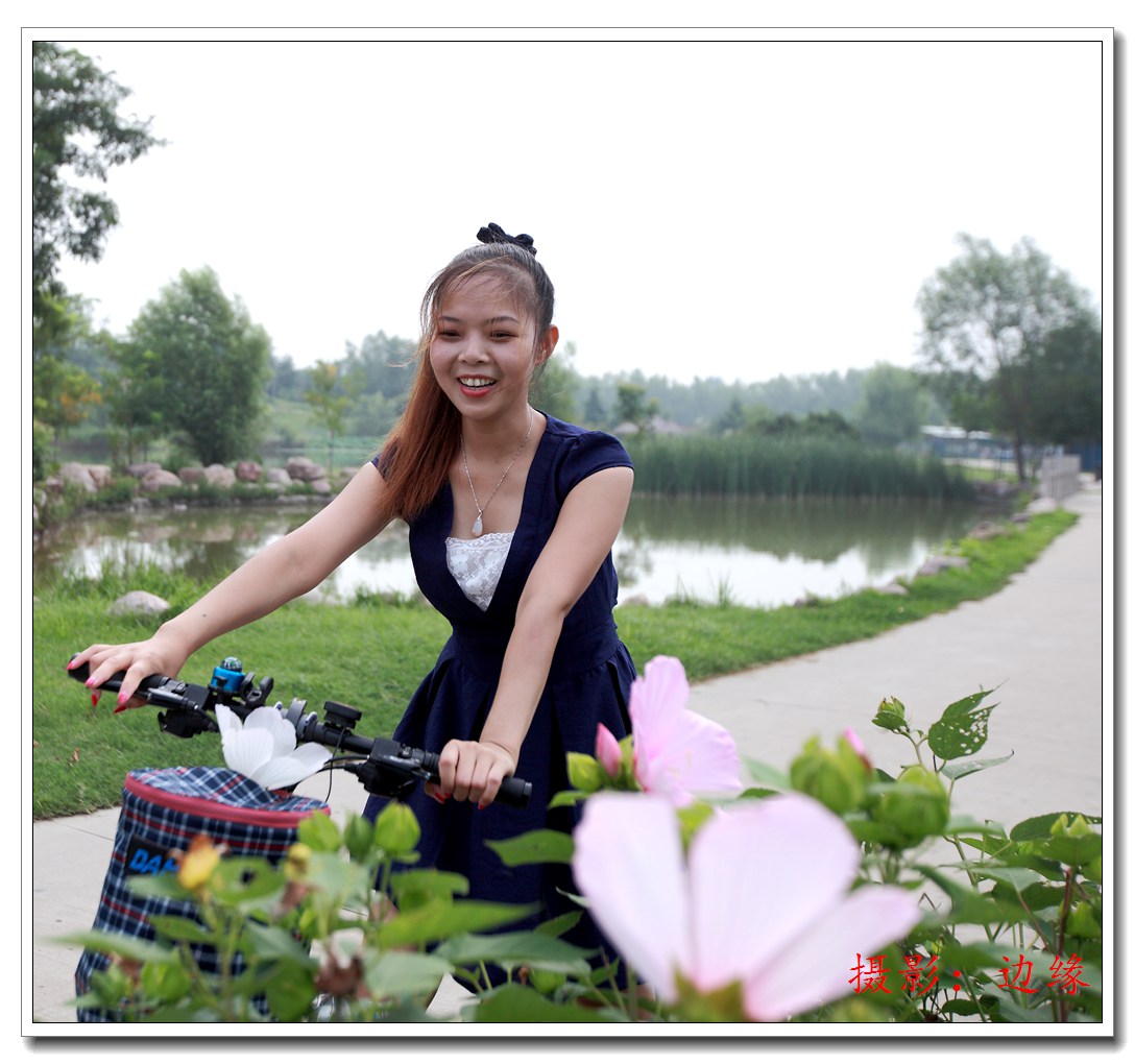 喜欢骑自行车的美女