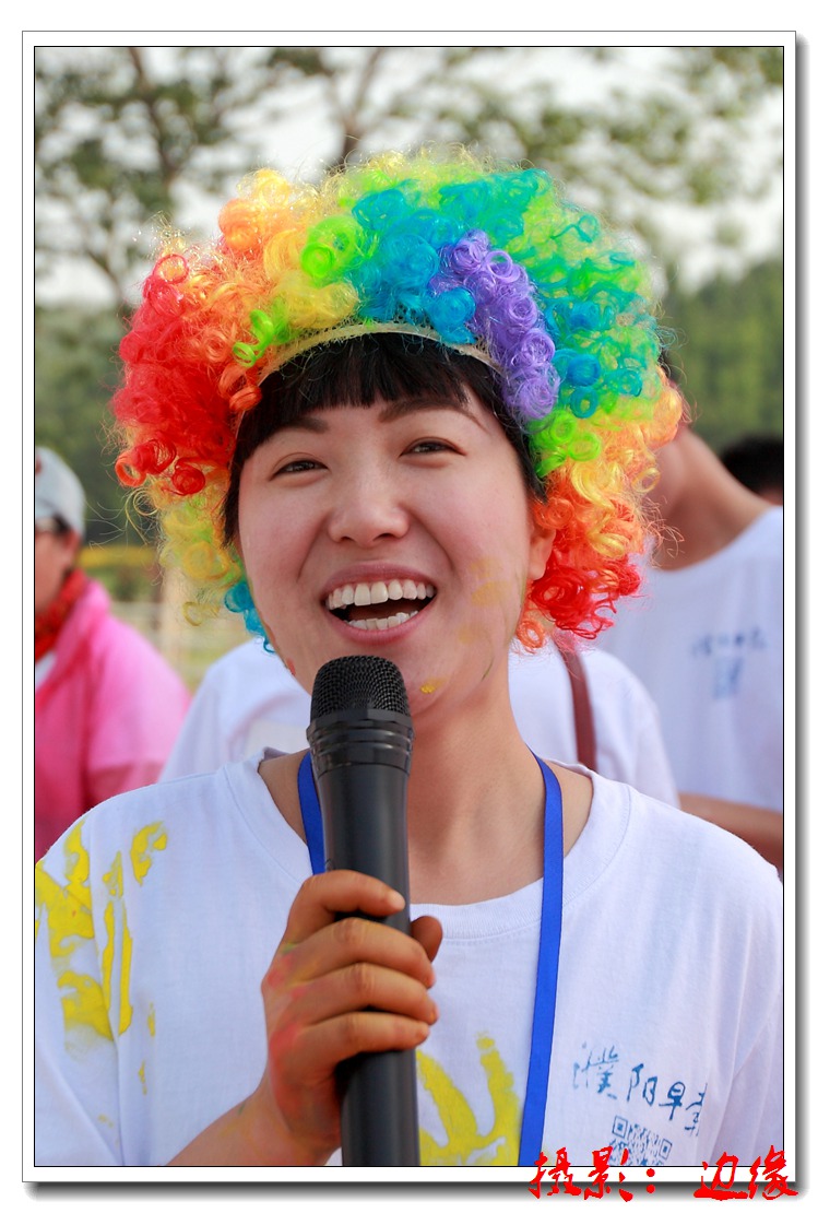 你们搞活动，我拍美女