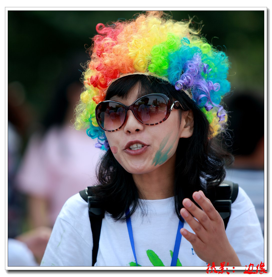 你们搞活动，我拍美女