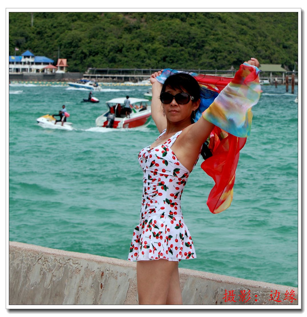飘飘然海边美女